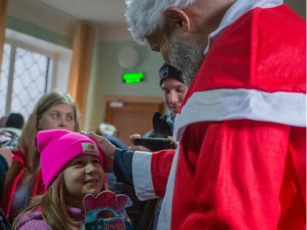 Weihnachten für Kinder an der Front